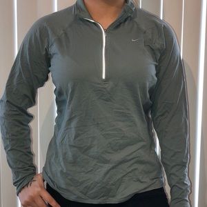 Nike Reflective Workout Hoodie Size Large In Women